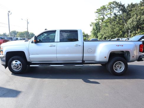 Used 2017 Chevrolet Silverado 3500 LT w/ LT Convenience Package AWD/4WD image 6
