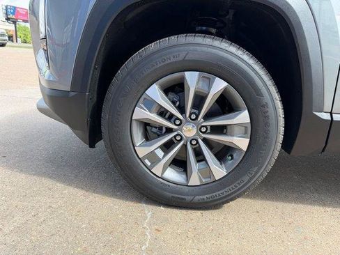 New 2026 Chevrolet Equinox LT w/ Convenience Package II FWD image 5