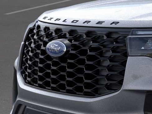 New 2026 Ford Explorer ST-Line w/ ST-Line Street Pack AWD/4WD image 17