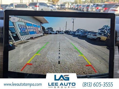 Used 2022 Ford Expedition Limited image 23