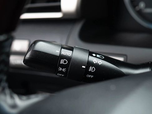 Used 2015 Lexus LX 570 4WD image 45