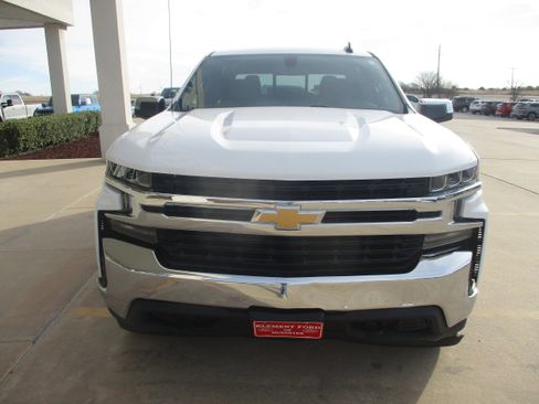 Used 2020 Chevrolet Silverado 1500 LT w/ Convenience Package image 12