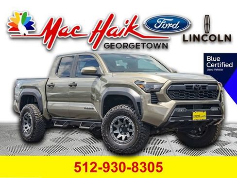 Used 2024 Toyota Tacoma TRD Off-Road AWD/4WD image 1