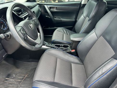 Used 2017 Toyota Corolla SE FWD image 11