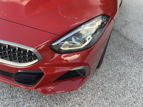 Used 2021 BMW Z4 M40i RWD image 9
