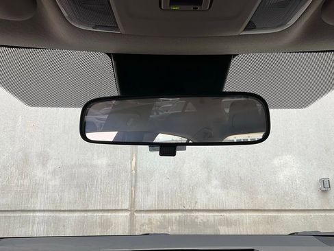 Used 2022 Toyota Corolla LE image 14