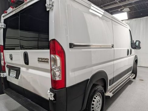 Used 2025 RAM ProMaster 2500 w/ U-Haul Equipment Group FWD image 4
