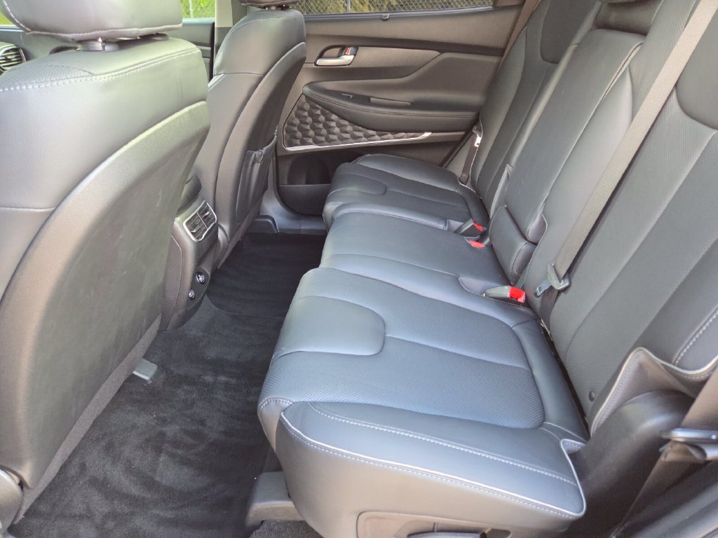 Used 2022 Hyundai Santa Fe SEL w/ Convenience + Premium Package AWD/4WD image 22