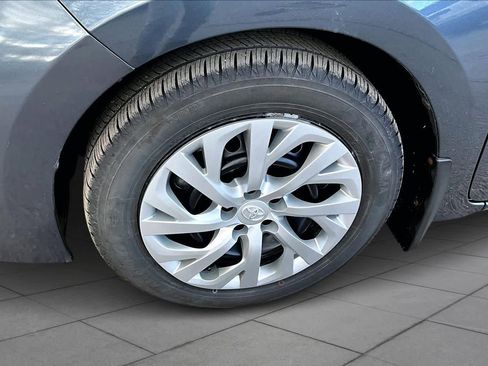 Used 2017 Toyota Corolla LE w/ Carpet Mat Package (TMS) image 10