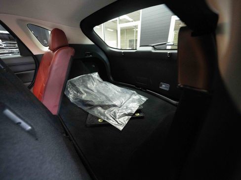 Used 2021 MAZDA CX-5 Carbon Edition image 24