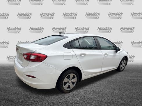 Used 2018 Chevrolet Cruze LS FWD image 9