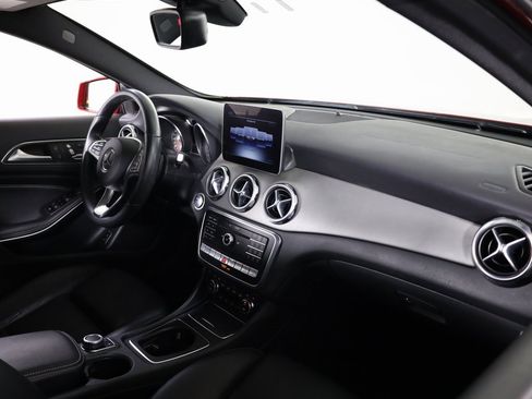 Used 2019 Mercedes-Benz GLA 250 GLA 250 image 45