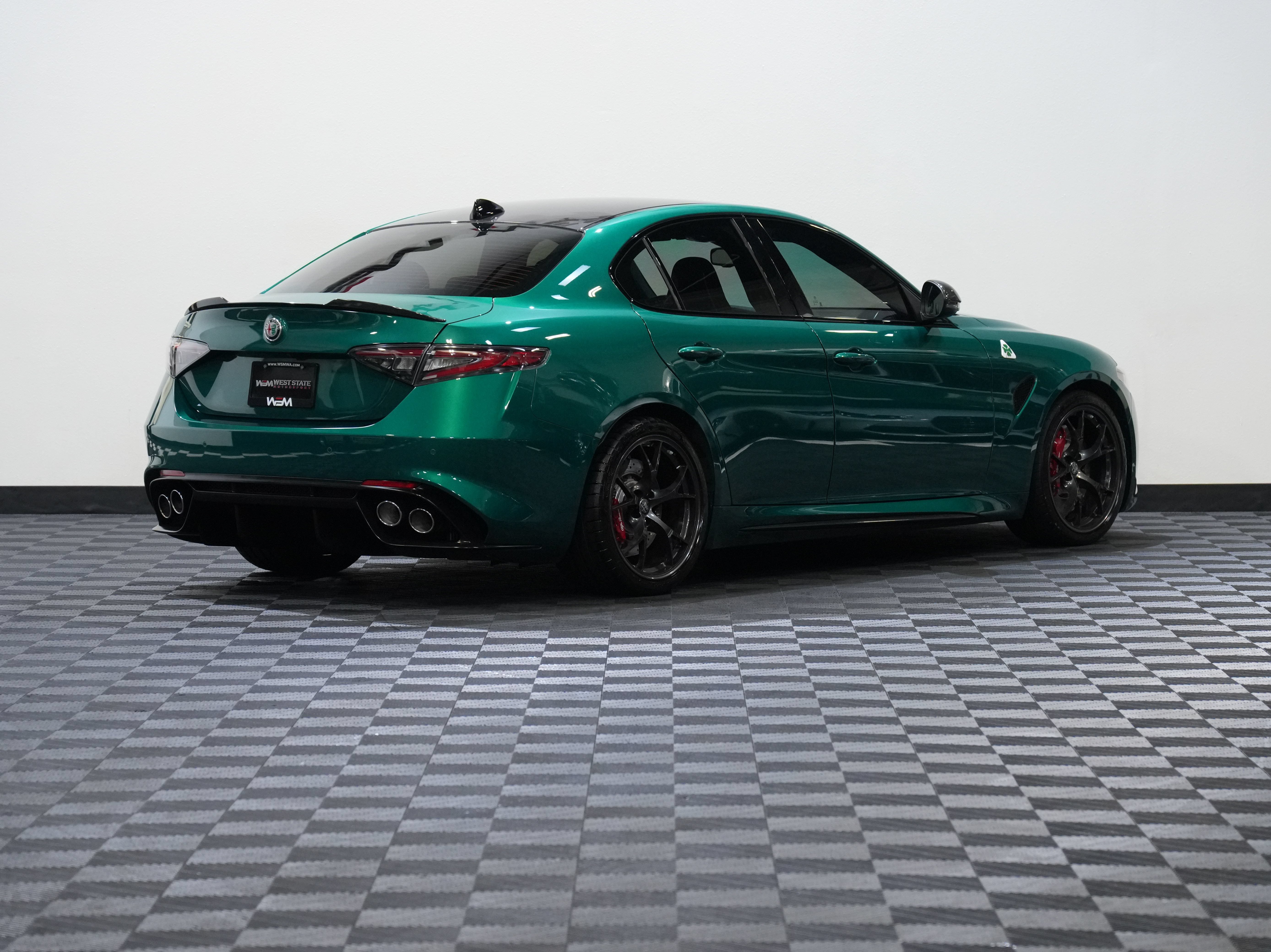 Used 2024 Alfa Romeo Giulia Quadrifoglio RWD image 6