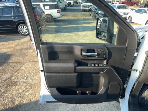 Used 2023 Chevrolet Silverado 2500 W/T w/ WT Convenience Package RWD image 12