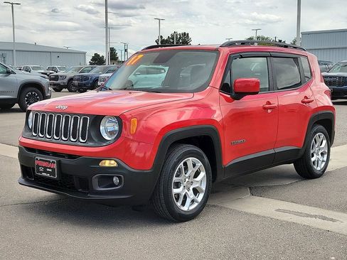 Used 2017 Jeep Renegade Latitude FWD image 5