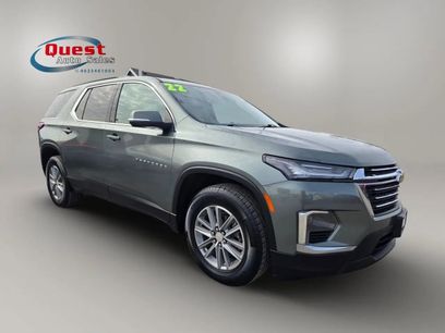 Used 2022 Chevrolet Traverse LT