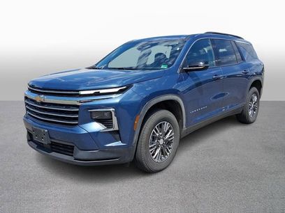 Used 2026 Chevrolet Traverse LT