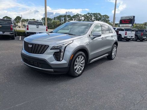 Used 2023 Cadillac XT4 Premium Luxury FWD image 7