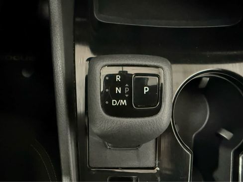 Used 2024 Nissan Rogue S AWD/4WD image 23