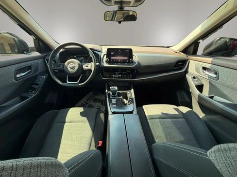 Used 2021 Nissan Rogue SV FWD image 15