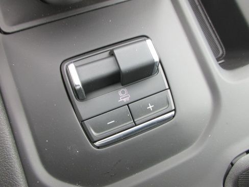 New 2026 GMC Sierra 1500 AT4 w/ AT4 Premium Package AWD/4WD image 23