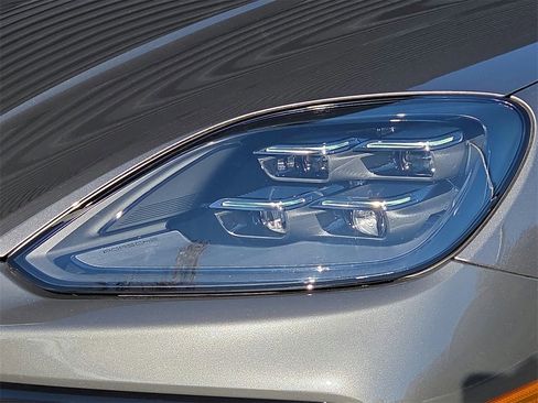 New 2026 Porsche Cayenne Coupe image 25