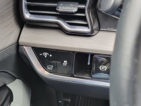 Certified 2023 Kia Sportage X-Line w/ X-Line Premium Package AWD/4WD image 14