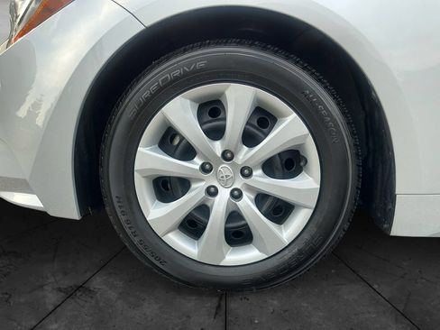 Used 2024 Toyota Corolla LE FWD image 15