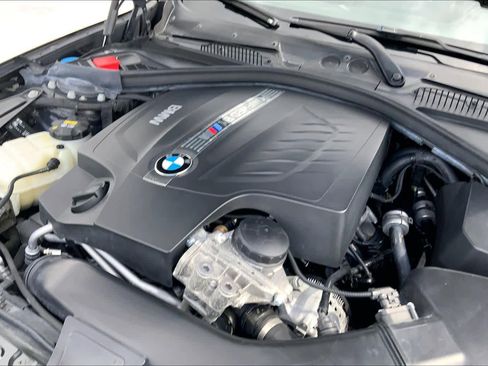 Used 2018 BMW M2 image 30