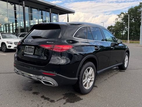 Used 2023 Mercedes-Benz GLC 300 4MATIC image 7
