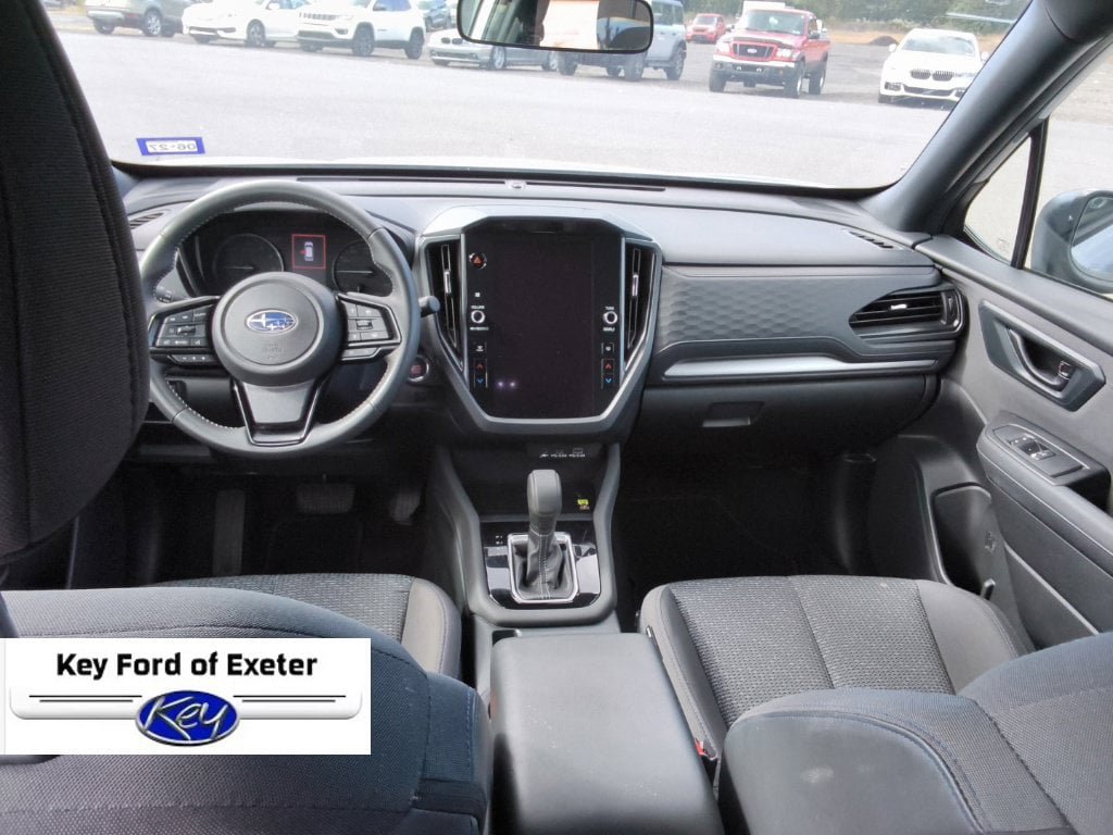 Used 2025 Subaru Forester Premium AWD/4WD image 23