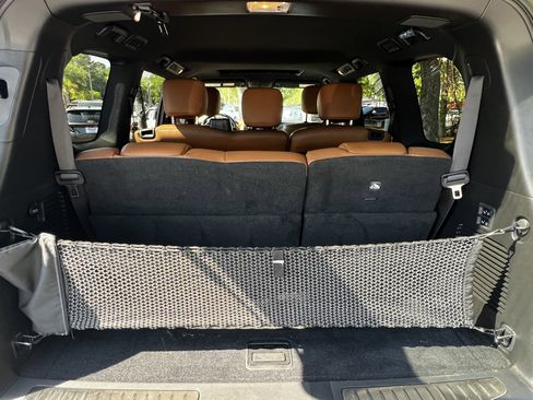 Used 2024 INFINITI QX80 Sensory image 50