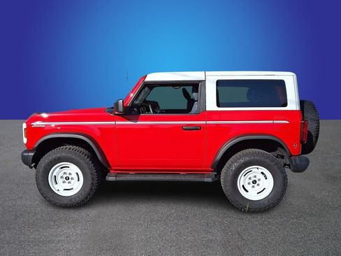Used 2024 Ford Bronco Heritage Edition AWD/4WD image 7