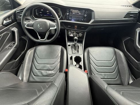 Used 2022 Volkswagen Jetta SEL image 4