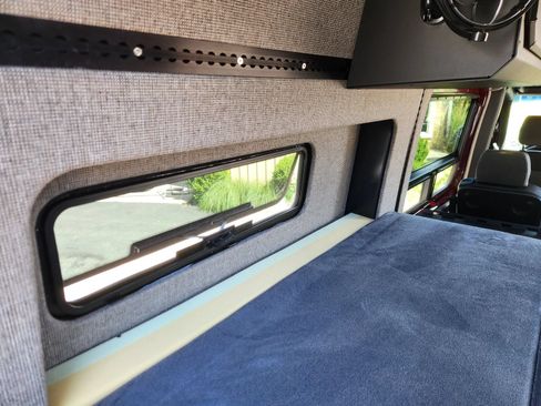 Used 2024 Mercedes-Benz Sprinter 2500 image 52