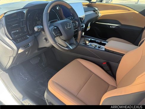 New 2026 Lexus RX 450h AWD image 12