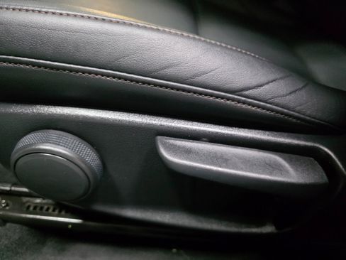 Used 2019 MAZDA MAZDA3 Sedan image 17