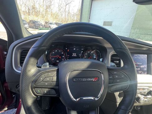 Used 2022 Dodge Charger SXT w/ Blacktop Package image 9