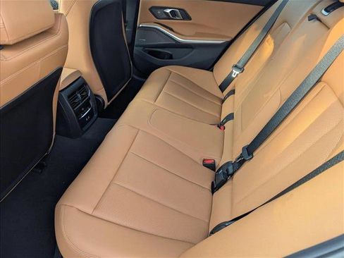 Used 2025 BMW 330i Sedan w/ Premium Package image 15
