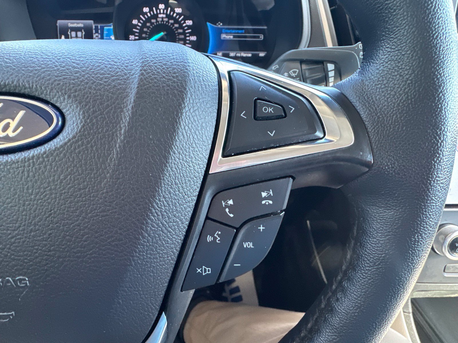 Certified 2024 Ford Edge SEL w/ Convenience Package AWD/4WD image 29