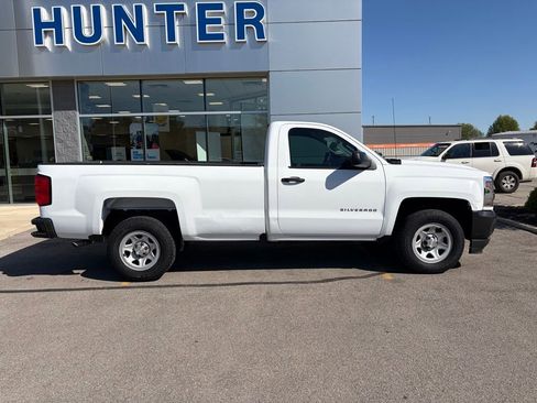 Used 2017 Chevrolet Silverado 1500 W/T RWD image 27