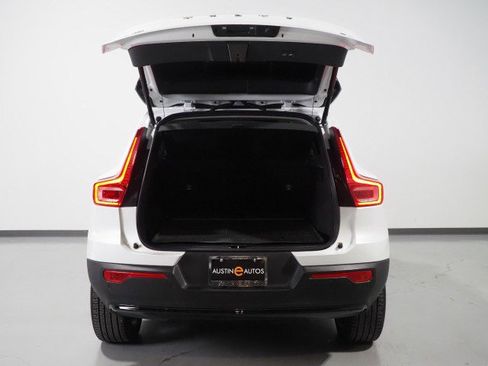 Used 2024 Volvo XC40 B5 Plus w/ Climate Package AWD/4WD image 42
