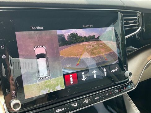 Used 2023 Jeep Grand Wagoneer L 4WD w/ Rear Seat Video Group 1 image 22