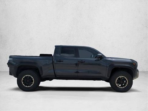 Used 2024 Toyota Tacoma TRD Off-Road AWD/4WD image 4
