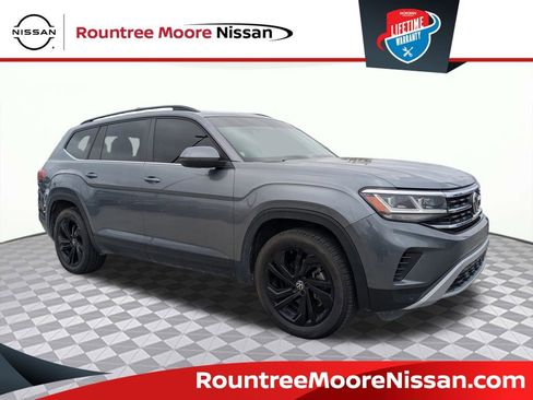 Used 2022 Volkswagen Atlas SE image 1