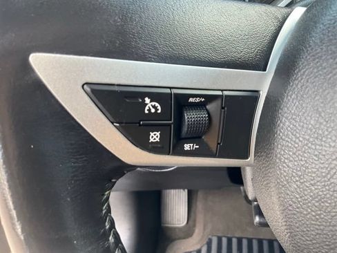 Used 2011 Chevrolet Camaro LT RWD image 9