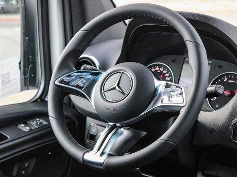 New 2026 Mercedes-Benz Sprinter 2500 image 17