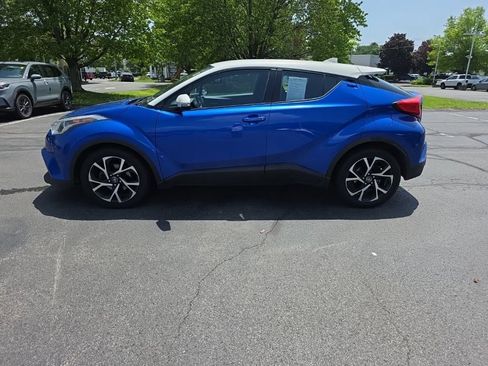 Used 2018 Toyota C-HR XLE FWD image 5