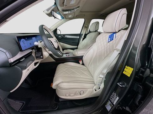 New 2026 Genesis GV80 3.5T Prestige image 16