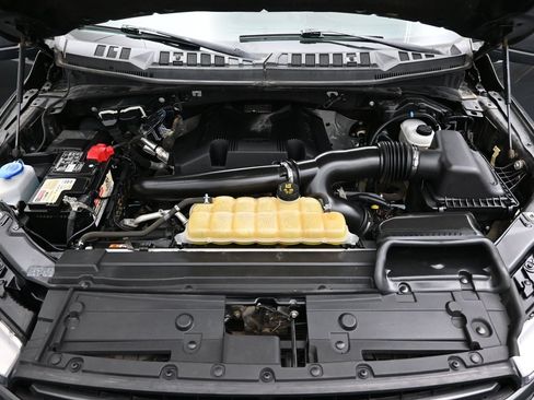 Used 2019 Ford F150 XLT w/ Equipment Group 302A Luxury AWD/4WD image 8
